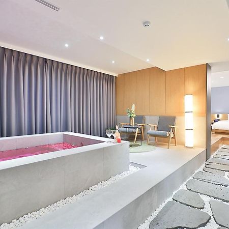 Custom Hotel Ilsan Ni Eksteriør billede