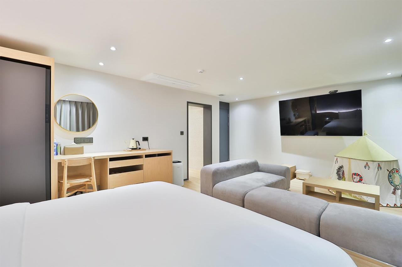 Custom Hotel Ilsan Ni Eksteriør billede
