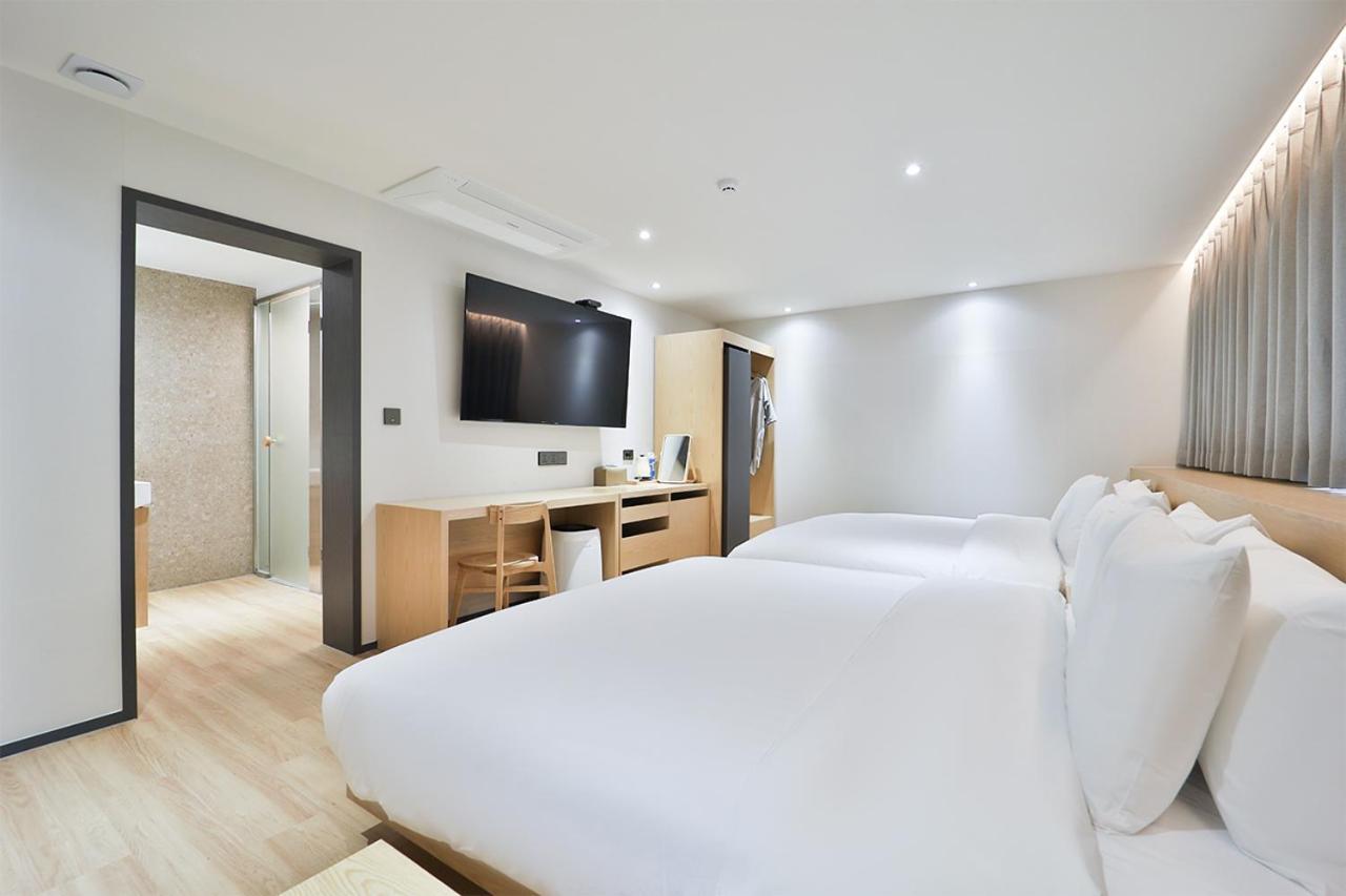 Custom Hotel Ilsan Ni Eksteriør billede